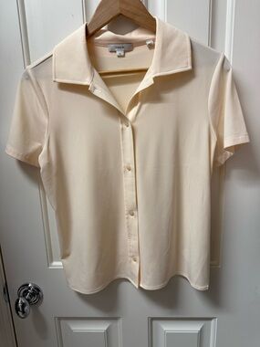 Vince Pale Cream Short Sleeve Button-Up Blouse